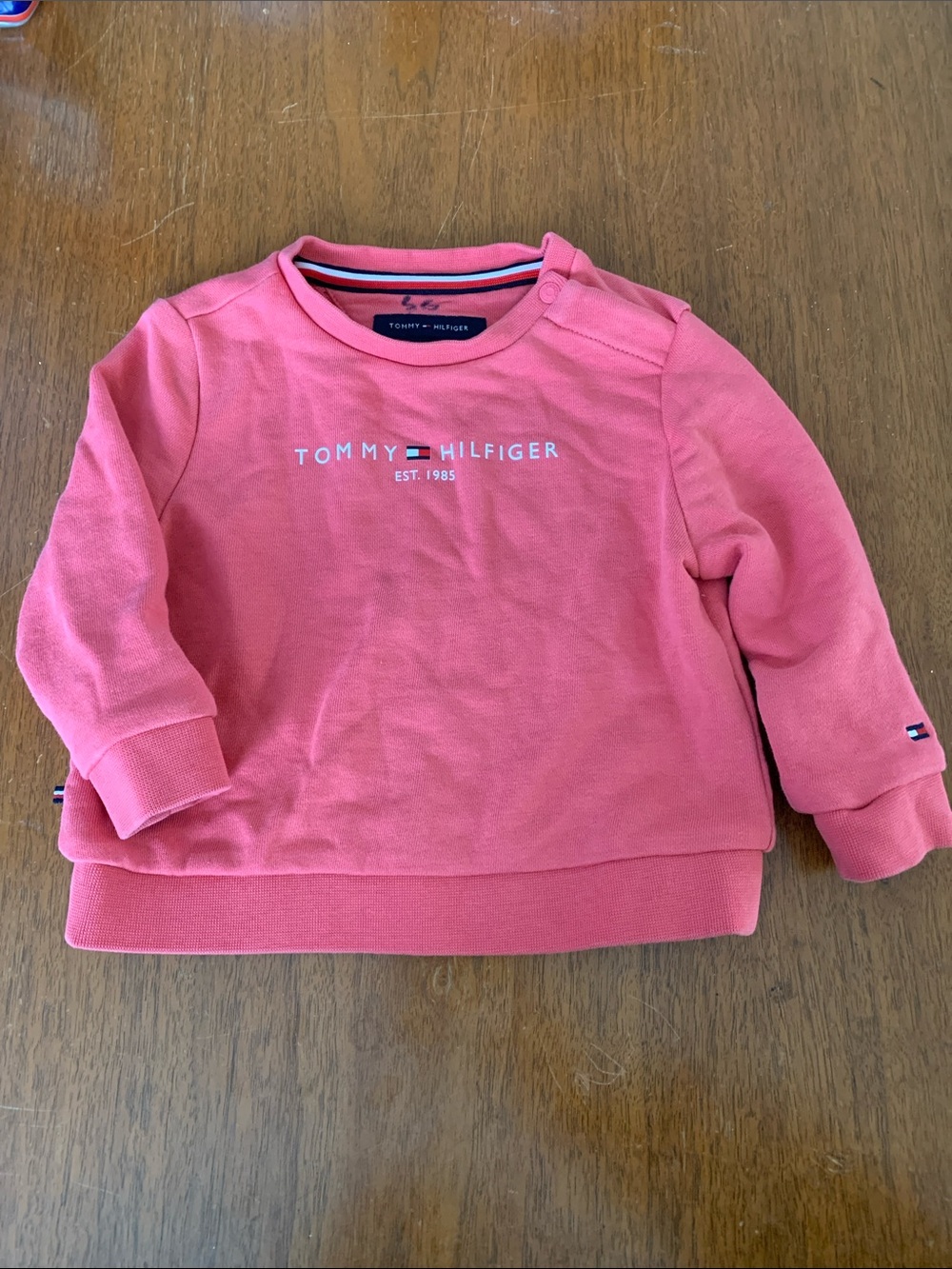 🍊5/$25 Tommy Hilfiger Coral Logo Crewneck Sweatshirt size 12m